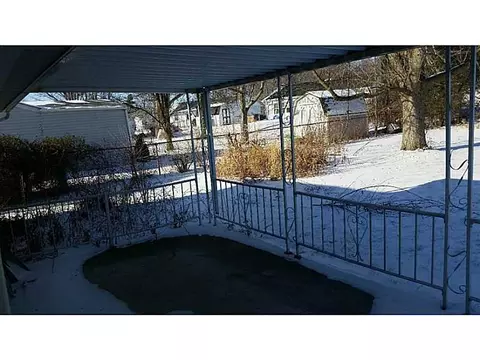1708 Marinette Dr, Springfield, OH 45503 photo 3