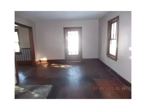 37 S Burnett, Springfield, OH 45505 photo 2