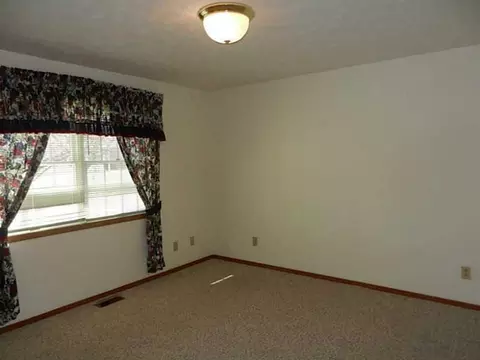 4882 Auston St #.., Springfield, OH 45502 photo 7
