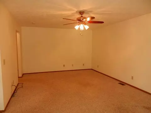 4882 Auston St #.., Springfield, OH 45502 photo 4
