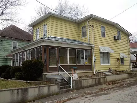 296 Main St E, Gettysburg, OH 45328 photo 2