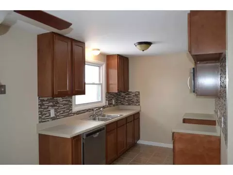 4817 Lehigh Dr, Springfield, OH 45503 photo 2