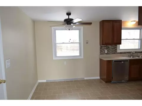 4817 Lehigh Dr, Springfield, OH 45503 photo 4