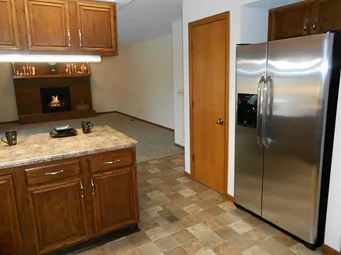 2240 Green Knl, Springfield, OH 45502 photo 6