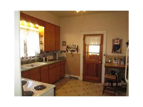 425 E Walnut St, Covington, OH 45318 photo 9