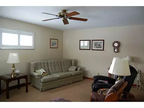 895 Lawnview, Springfield, OH 45505 photo 2