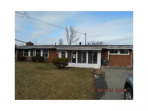 1524 Shadeland Dr, Springfield, OH 45503 photo 1