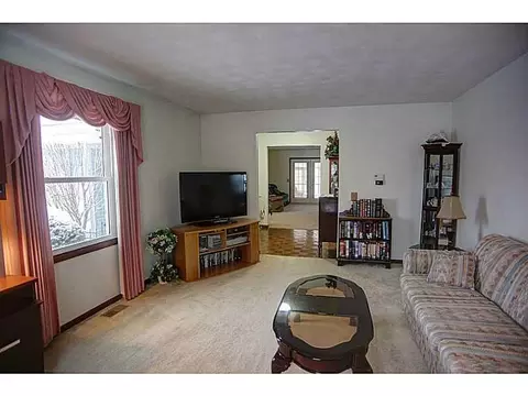 5240 Aster, Lima, OH 45807 photo 7