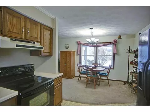 5240 Aster, Lima, OH 45807 photo 6