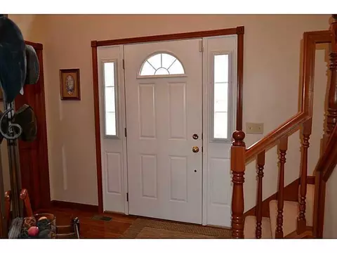 3310 Windy Ridge Dr, Springfield, OH 45502 photo 5