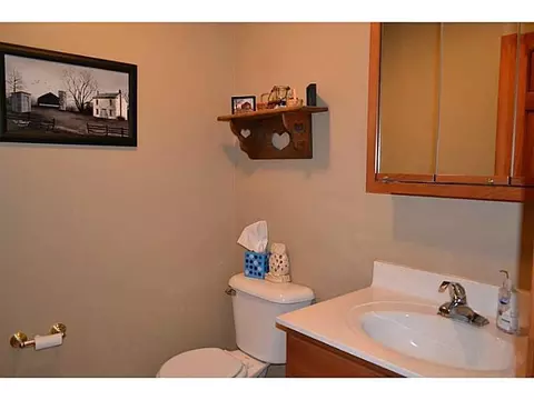 3310 Windy Ridge Dr, Springfield, OH 45502 photo 12