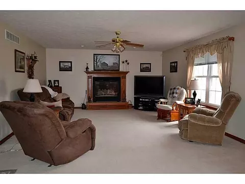 3310 Windy Ridge Dr, Springfield, OH 45502 photo 6