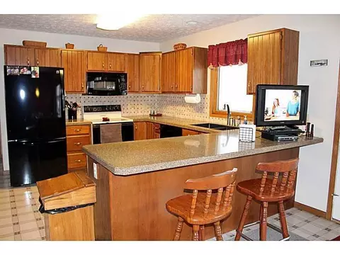 4460 Arbor Ln, Springfield, OH 45503 photo 9