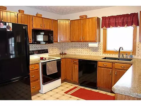4460 Arbor Ln, Springfield, OH 45503 photo 8