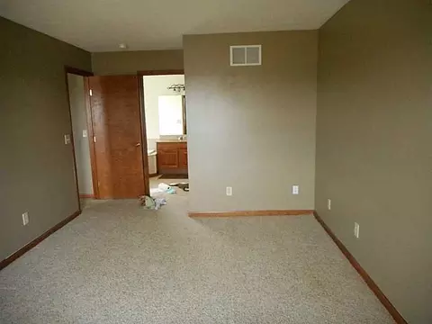 3936 Pinewood, Springfield, OH 45502 photo 11