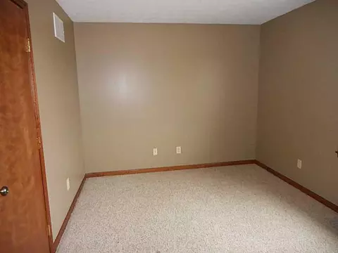 3936 Pinewood, Springfield, OH 45502 photo 14