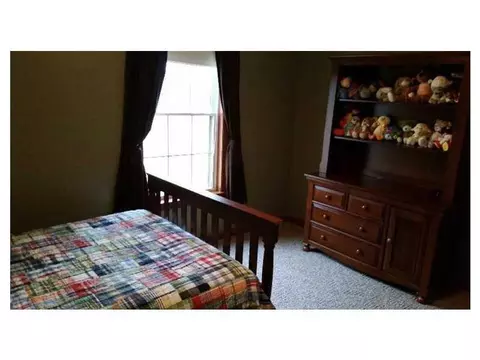 877 E Blee, Springfield, OH 45502 photo 12