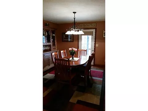 877 E Blee, Springfield, OH 45502 photo 5