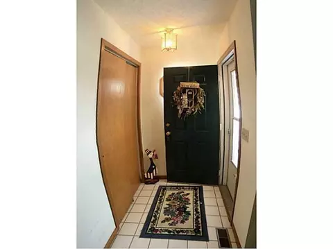 1237 Pheasant Run #..., Springfield, OH 45503 photo 2