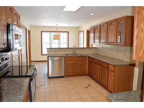 4521 Chapman Ln, Springfield, OH 45503 photo 8