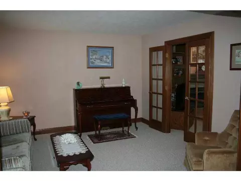 4018 Willowbrook Dr, Springfield, OH 45503 photo 3