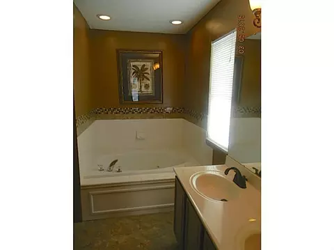 2744 Old Oak Ln, Springfield, OH 45503 photo 11