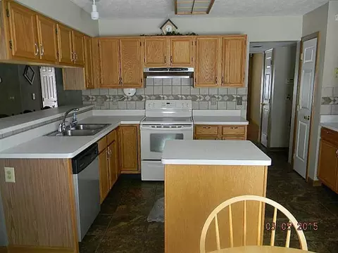 2744 Old Oak Ln, Springfield, OH 45503 photo 5