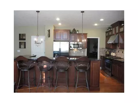 153 Sapphire Dr, Dayton, OH 45458 photo 7