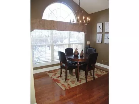 153 Sapphire Dr, Dayton, OH 45458 photo 9