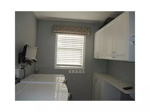 153 Sapphire Dr, Dayton, OH 45458 photo 17
