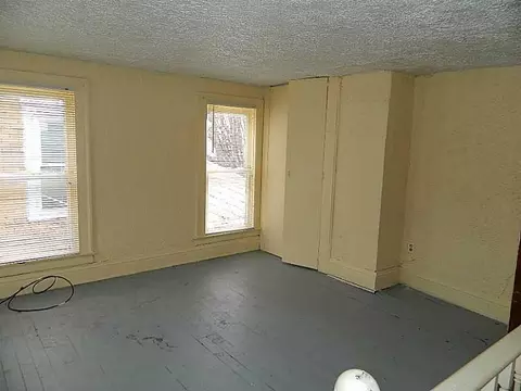 1565 Warder St, Springfield, OH 45503 photo 9