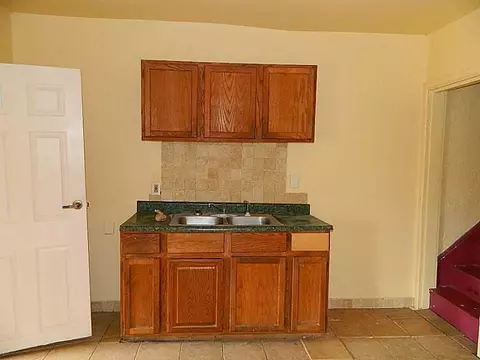 1565 Warder St, Springfield, OH 45503 photo 6