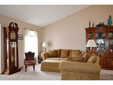 1790 Pinehurst Dr #..., Springfield, OH 45502 photo 4