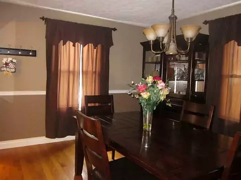 208 Dover Rd, Springfield, OH 45504 photo 6