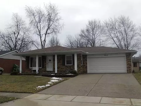 902 Greenbriar, Celina, OH 45822 photo 2