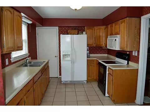 724 E Cecil, Springfield, OH 45503 photo 9