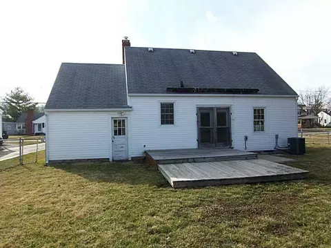 404 Lawnview, Springfield, OH 45505 photo 2