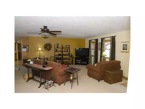 144 Gemini, Sidney, OH 45365 photo 3