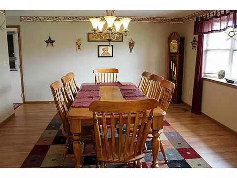 4251 Tacoma St, Springfield, OH 45503 photo 2