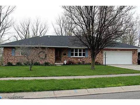 4251 Tacoma St, Springfield, OH 45503 photo 1