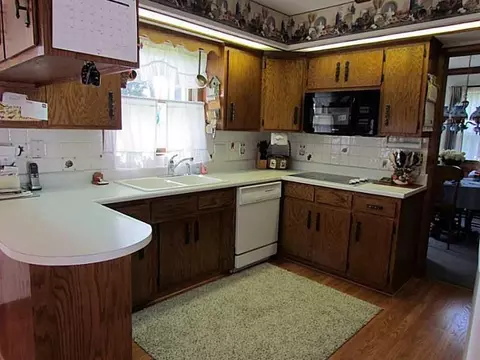 2144 E Possum, Springfield, OH 45502 photo 5
