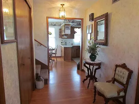 2144 E Possum, Springfield, OH 45502 photo 2