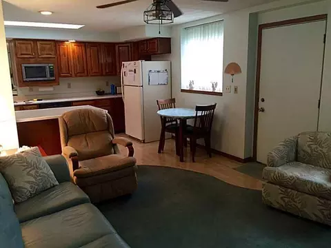 4141 Troy Rd, Springfield, OH 45502 photo 2