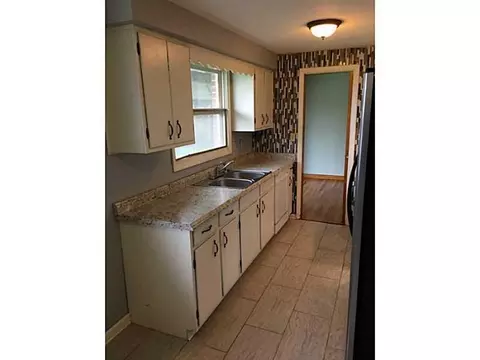 4242 Derr Rd, Springfield, OH 45503 photo 5