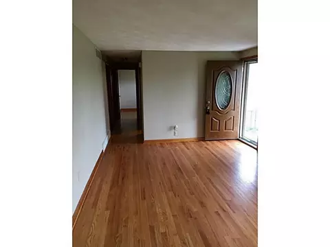 4242 Derr Rd, Springfield, OH 45503 photo 3