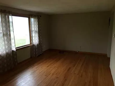 4242 Derr Rd, Springfield, OH 45503 photo 2
