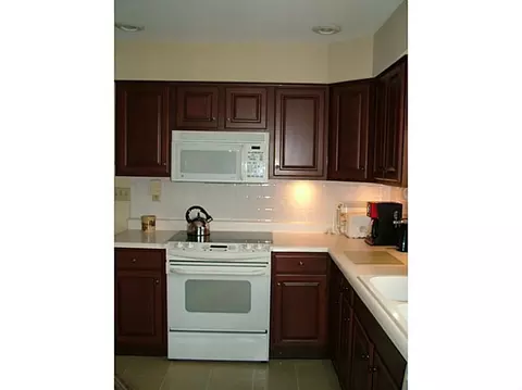 2800 Locust Dr, Springfield, OH 45504 photo 7