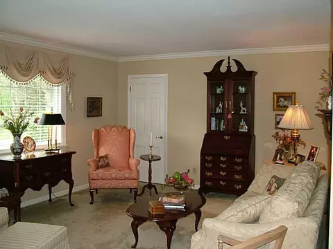 2800 Locust Dr, Springfield, OH 45504 photo 3