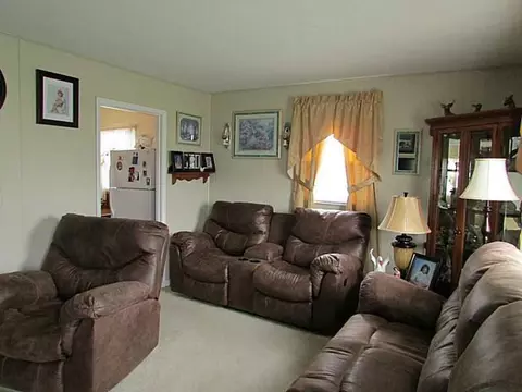 663 Reading Dr, Springfield, OH 45505 photo 3