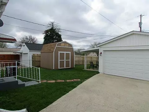 663 Reading Dr, Springfield, OH 45505 photo 14